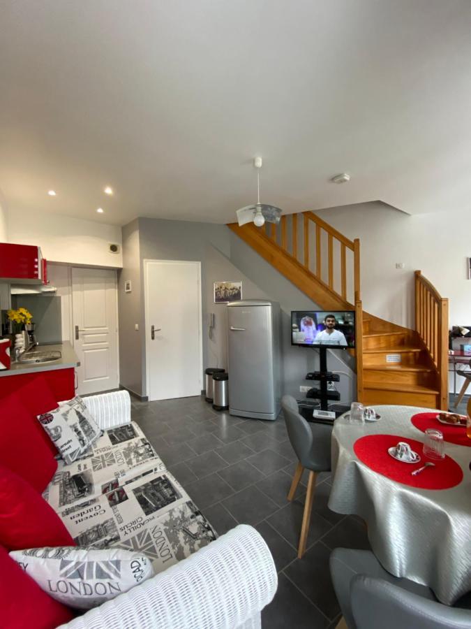 La Citadine Apartamento Bayeux Exterior foto
